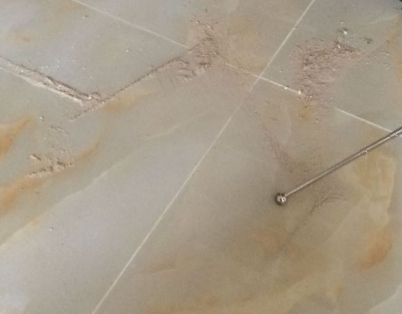 恒山瓷砖空鼓维修公司分享粘合剂选择不当在瓷砖铺贴过程中可能导致以下问题